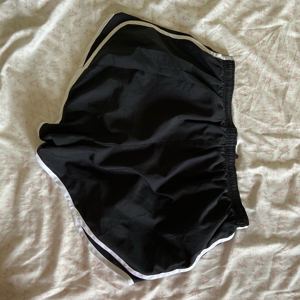 Nike shorts - Picture 5 of 5